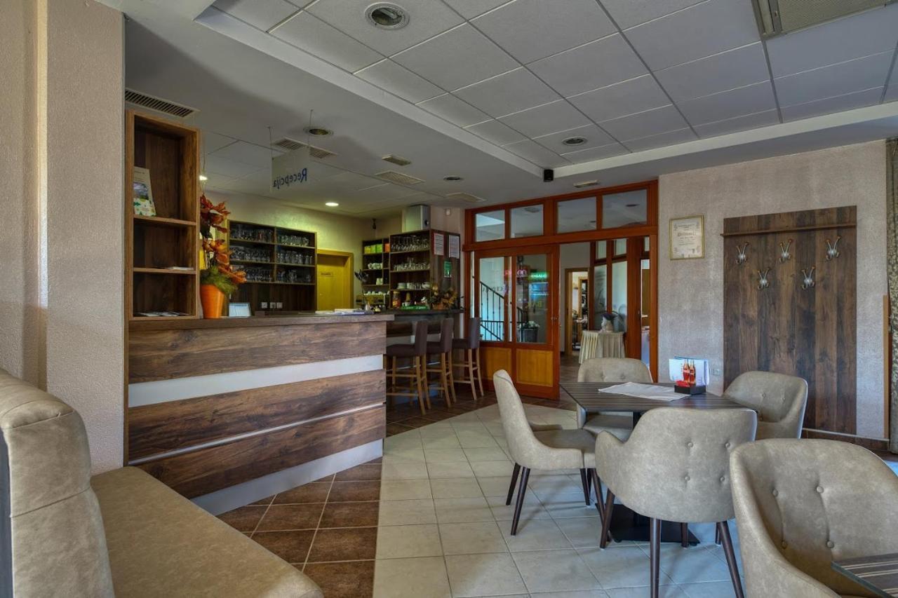 Garni Hotel Zvon Зрече Экстерьер фото