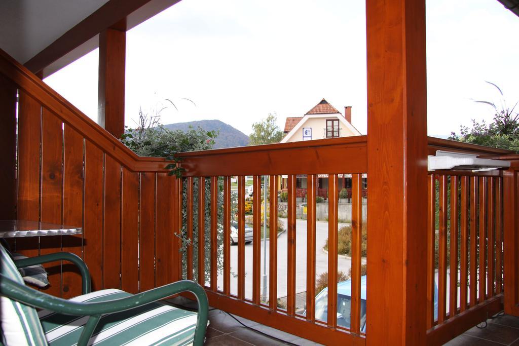 Garni Hotel Zvon Зрече Экстерьер фото